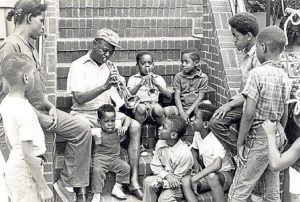 LA-ON-STOOP-WITH-KIDS